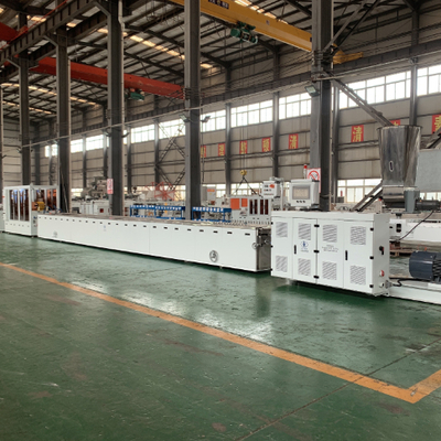 comprare Shenzhen HYPET Produttore di macchine per l'estrusione di profili in PVC/UPVC per vetro scorrevole online manufacture