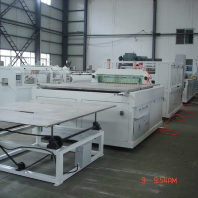 comprare Linea di produzione di estrussione di porte WPC, macchina per la produzione di pannelli di porte compositi in legno e plastica in PVC online manufacture