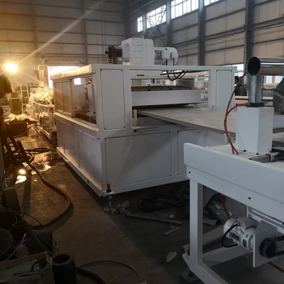 comprare WPC Door Production Line/ PVC Wood and Plastic Composite Door Panel Production Making Machine /WPC Door Extrusion Line Supplier online manufacture