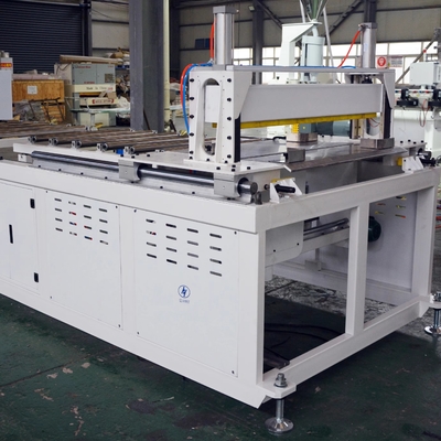comprare 600/700/800mm PVC WPC Door Production Line Extrusion Machine 140/180/220mm Door Frame Profile Door Hot Stamping Carving Machinery online manufacture