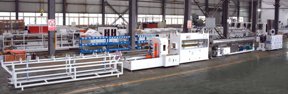 Linea di produzione di tubi in PVC ad alta velocità e efficiente 3''- 6'' Con HYZS80/156 Conic Twin Screw extruder