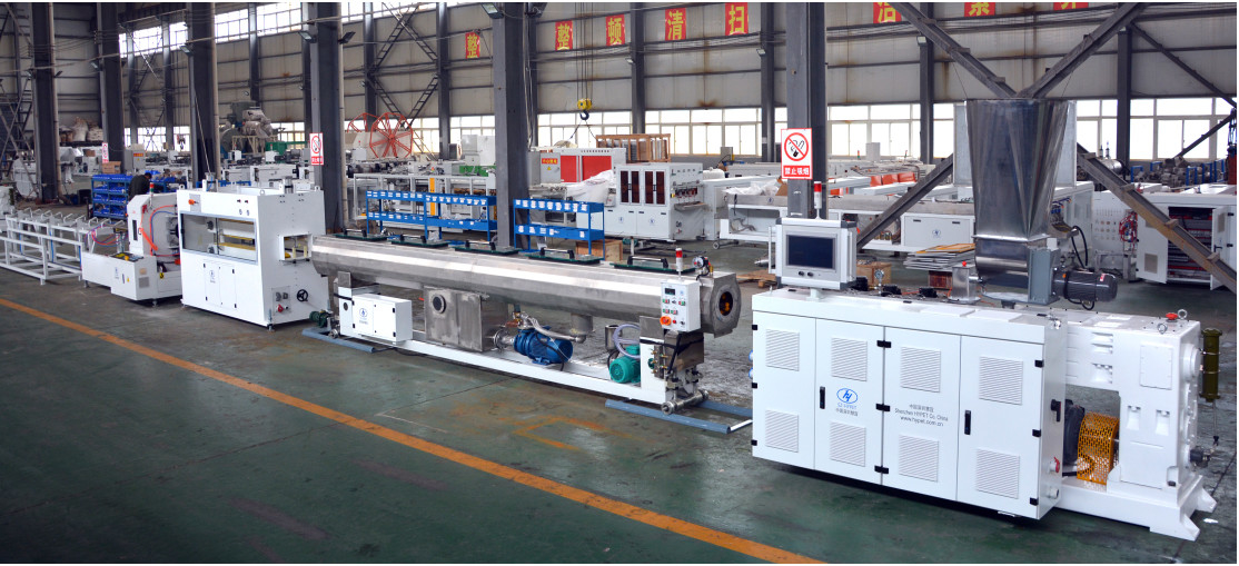 Alta efficienza 40-250mm PVC tubo di drenaggio dell'acqua e fognature con HYPS90/28 parallelo doppio avvitatore estrusore con motore 55kw Output 500kg/h