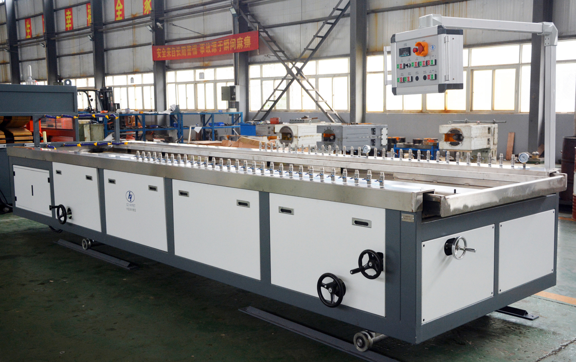 2200 / 2600mm PP Hollow Grid Board Machine 150kw Potenza PP Hollow Board Extrusion Line