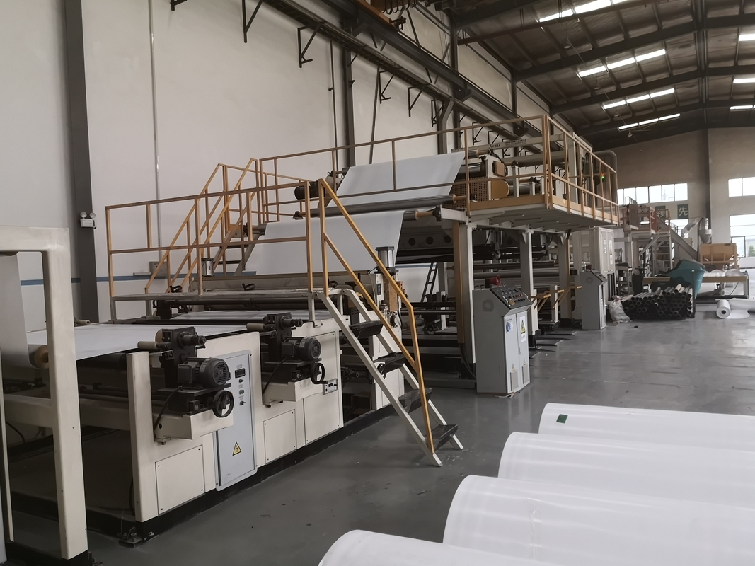 Linea di produzione di membrane di fogli impermeabili per PE autoadesivi con progettazione a una sola vite