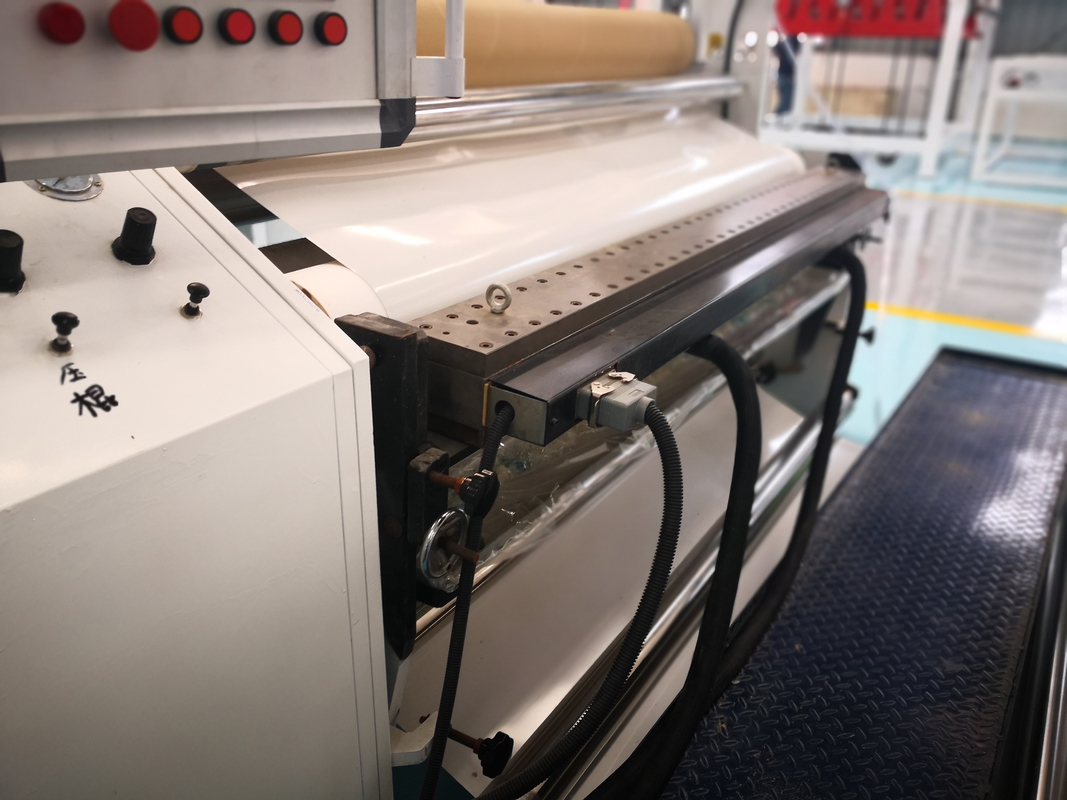 Linea di produzione di membrane di fogli impermeabili per PE autoadesivi con progettazione a una sola vite